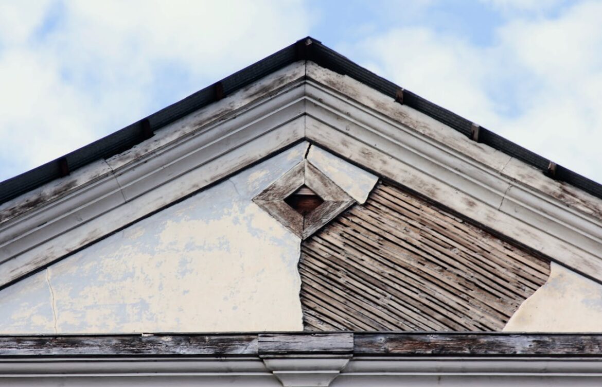 5 Signs Your Roof Needs Repair Before It Gets Worse